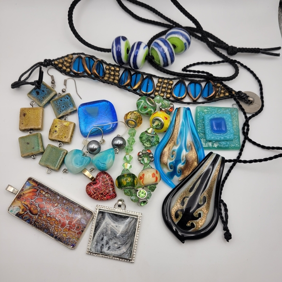 Jewelry - Elegant Multicolor Jewelry Glass, Ceramic & Resin Set